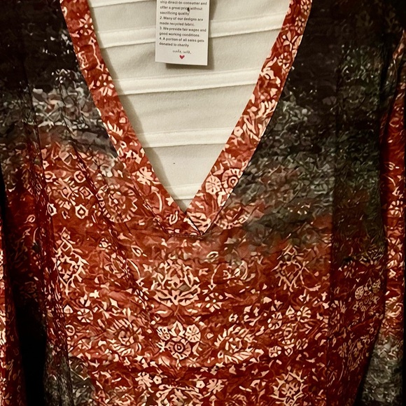 ❤️NWT-Boho long sleeve V-neck Tunic Top- lg “Made with Love Brand” - Picture 3 of 7